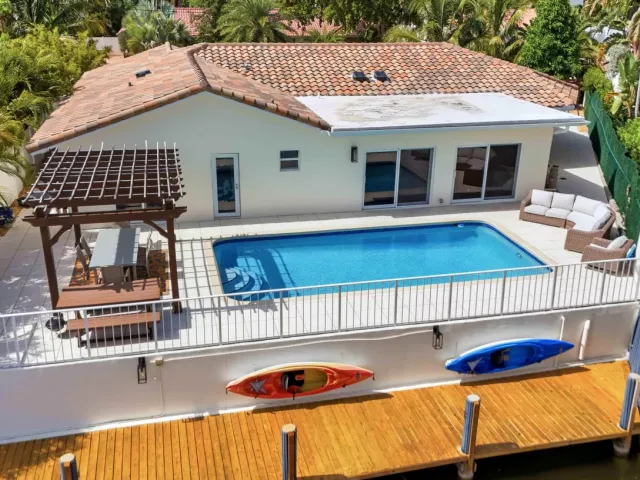 Продажа дома по адресу 3316 NE 40TH Court - фото 8912180