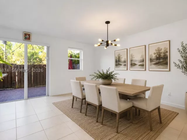 Продажа дома по адресу 12999 SW 132nd Ter - фото 8900632