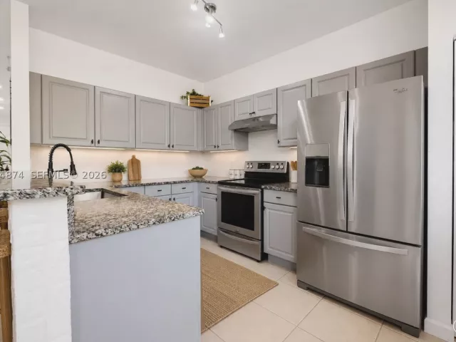 Продажа дома по адресу 12999 SW 132nd Ter - фото 8900633
