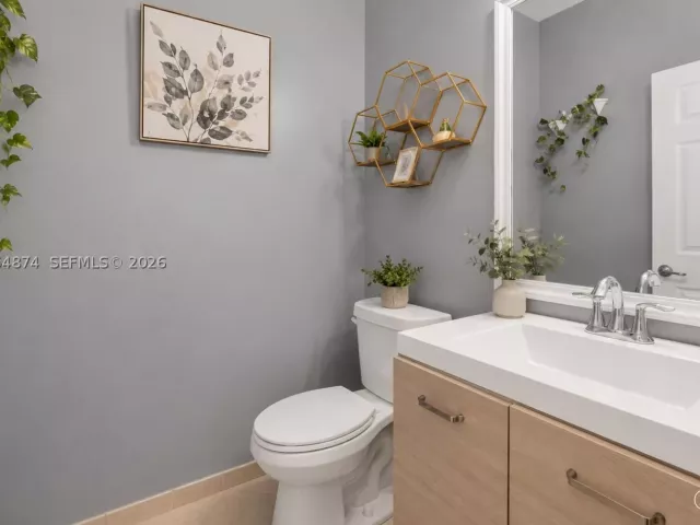 Продажа дома по адресу 12999 SW 132nd Ter - фото 8900634