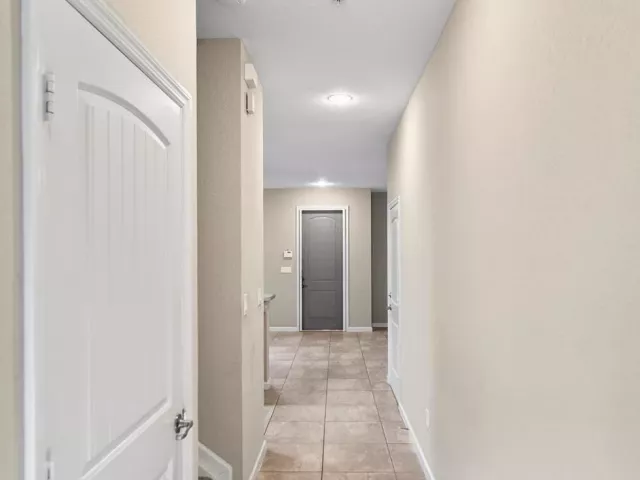 Продажа дома по адресу 259 SW 7TH Street 259 - фото 8894363