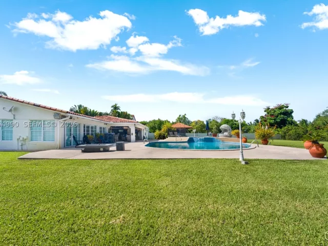 Продажа дома по адресу 2605 SW 115th Ave - фото 8900242