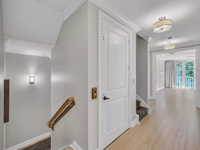 Продажа дома по адресу 1617 NE 2nd Court - фото 8917000
