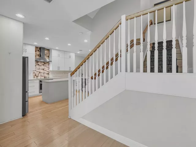Продажа дома по адресу 1617 NE 2nd Court - фото 8916984