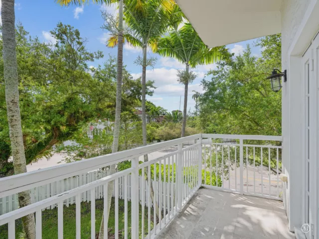 Продажа дома по адресу 1101 Waverly Road - фото 8899971