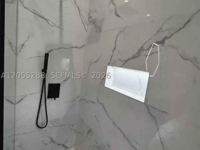 Продажа дома по адресу 1773 NW 72nd Way - фото 8896520