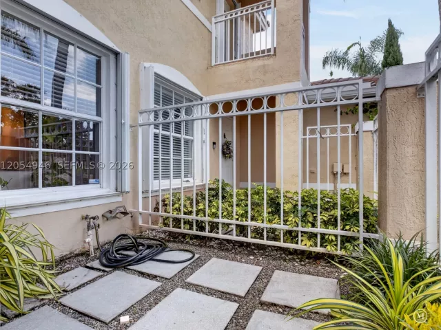 Продажа дома по адресу 17071 NW 22nd St - фото 8896832