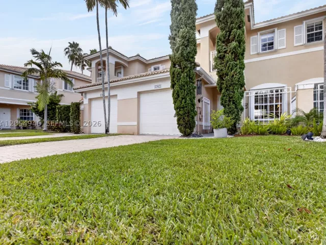 Продажа дома по адресу 17071 NW 22nd St - фото 8896833