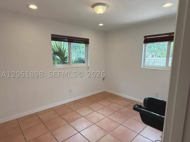 Продажа дома по адресу 10601 SW 96th St - фото 8925240
