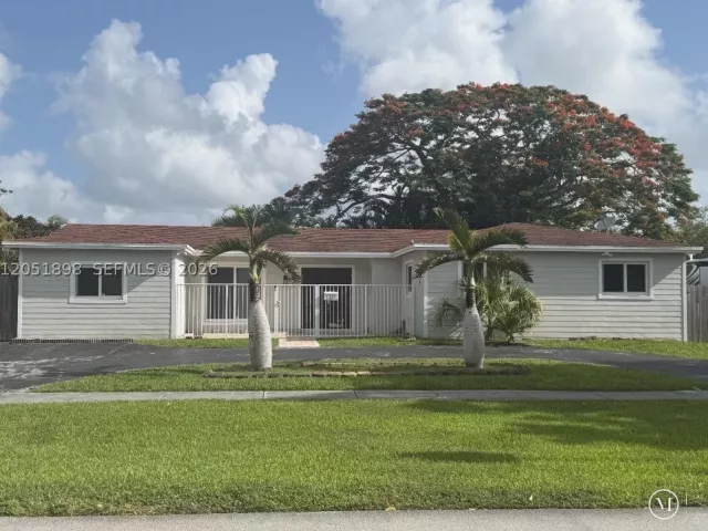 Продажа дома по адресу 10601 SW 96th St - фото 8925226