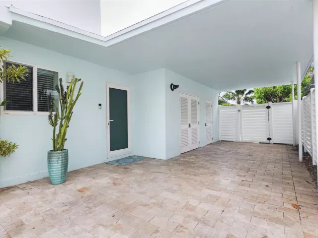 Продажа дома по адресу 3321 NE 16th Court - фото 8896751