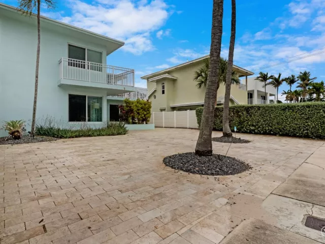 Продажа дома по адресу 3321 NE 16th Court - фото 8896745
