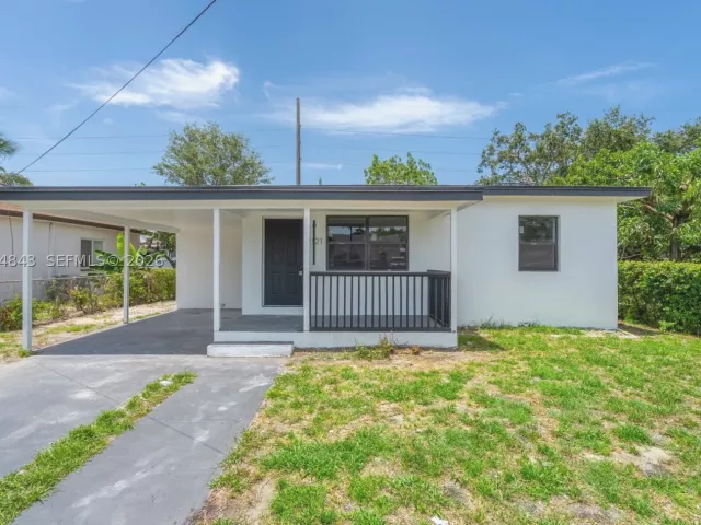 Продажа дома по адресу 2121 NW 86th Ter - фото 8947542