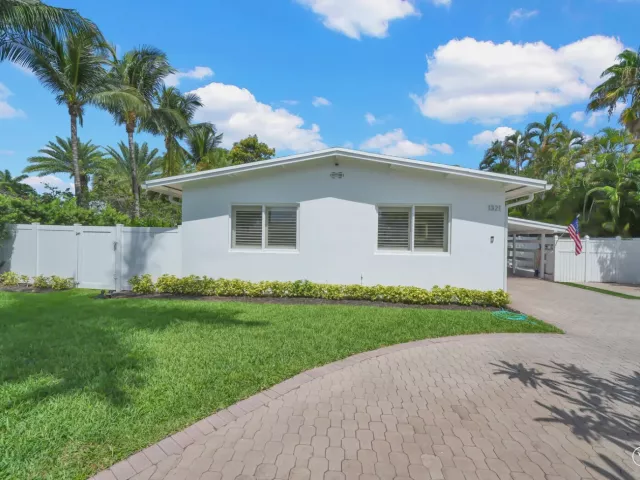 Продажа дома по адресу 1321 CORDOVA Road - фото 8898269