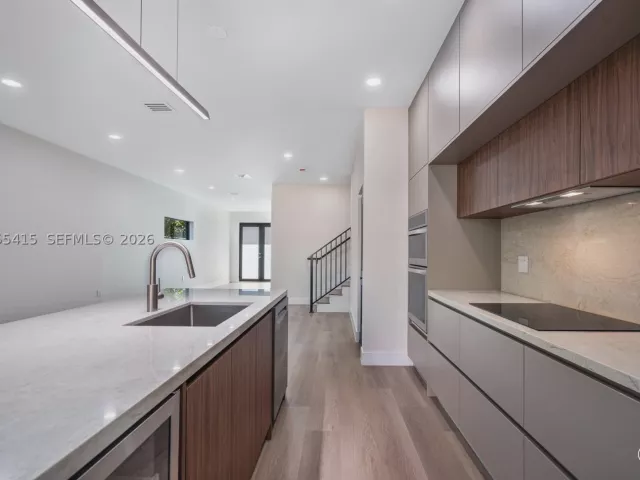 Продажа дома по адресу 283 NW 52nd St - фото 8897284
