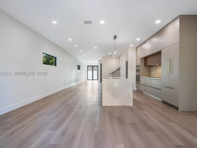 Продажа дома по адресу 283 NW 52nd St - фото 8897286