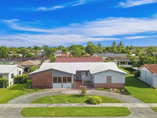 Продажа дома по адресу 12465 SW 33rd St - фото 8897790