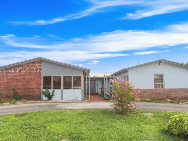 Продажа дома по адресу 12465 SW 33rd St - фото 8897792