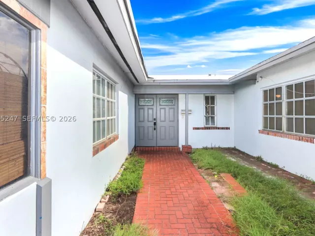 Продажа дома по адресу 12465 SW 33rd St - фото 8897793