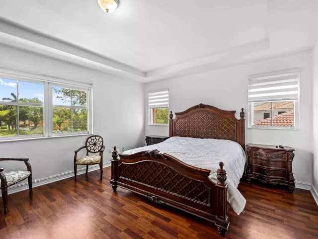 Продажа дома по адресу 11491 NW 82nd Terrace NW - фото 9477359