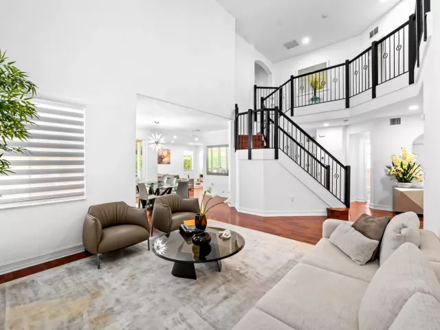Продажа дома по адресу 11491 NW 82nd Terrace NW - фото 9477339