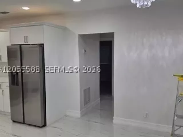 Продажа дома по адресу 775 NW 83 Street - фото 8925106