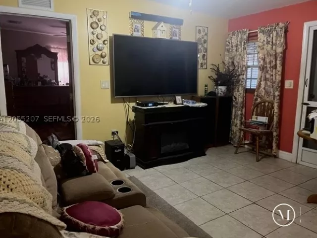 Продажа дома по адресу 17861 SW 112th Pl - фото 8897777