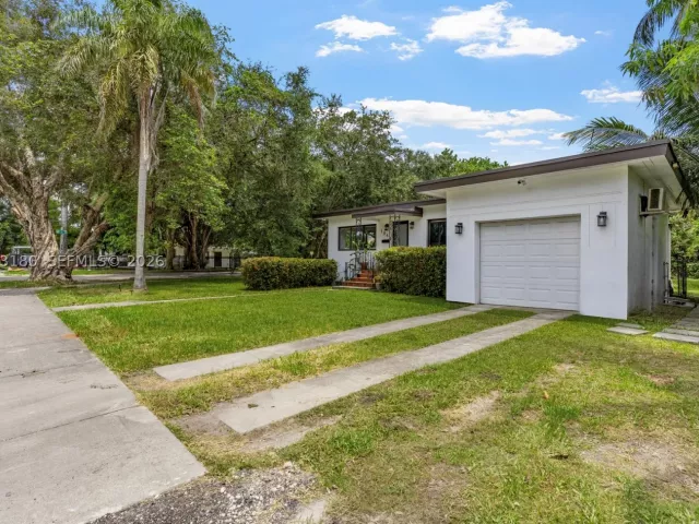 Продажа дома по адресу 106 NW 84th St - фото 9300566