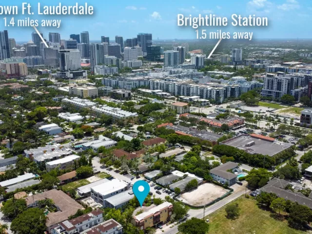 Продажа дома по адресу 640 NE 8TH Avenue - фото 8922827