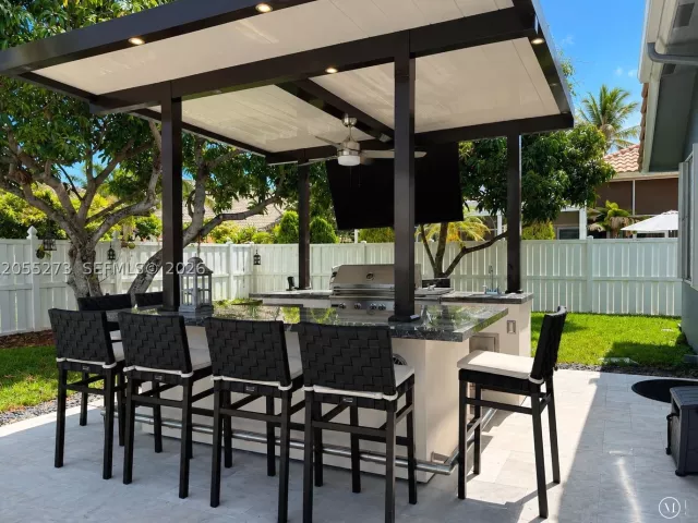 Продажа дома по адресу 13755 NW 18th Ct - фото 8901060