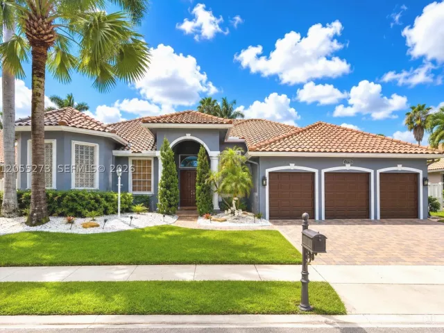 Продажа дома по адресу 13755 NW 18th Ct - фото 8901042