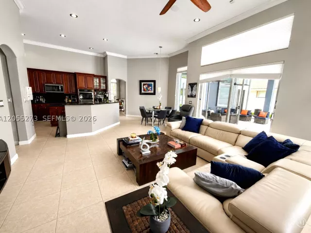 Продажа дома по адресу 13755 NW 18th Ct - фото 8901045