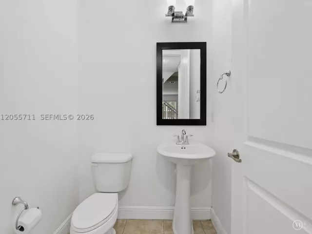 Продажа дома по адресу 1732 NW 124th Pl - фото 8898075