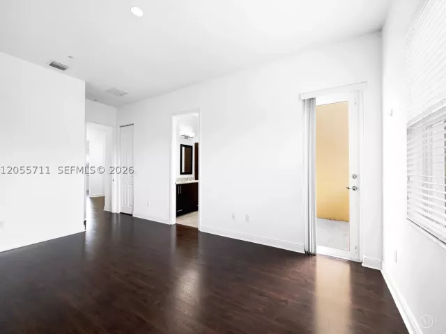 Продажа дома по адресу 1732 NW 124th Pl - фото 8898077