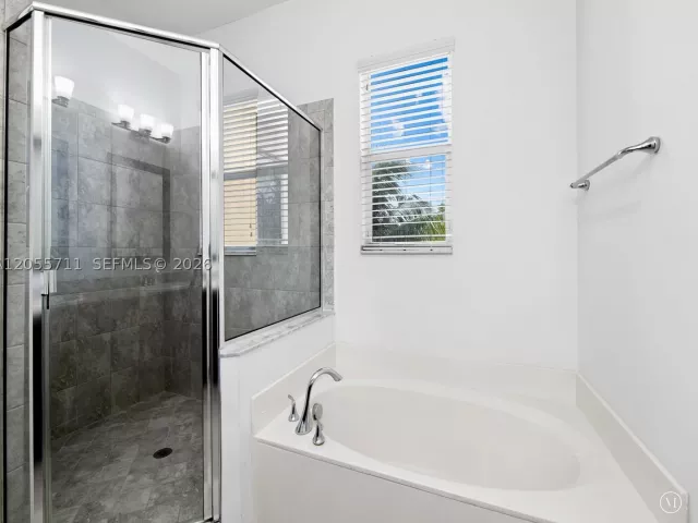 Продажа дома по адресу 1732 NW 124th Pl - фото 8898079