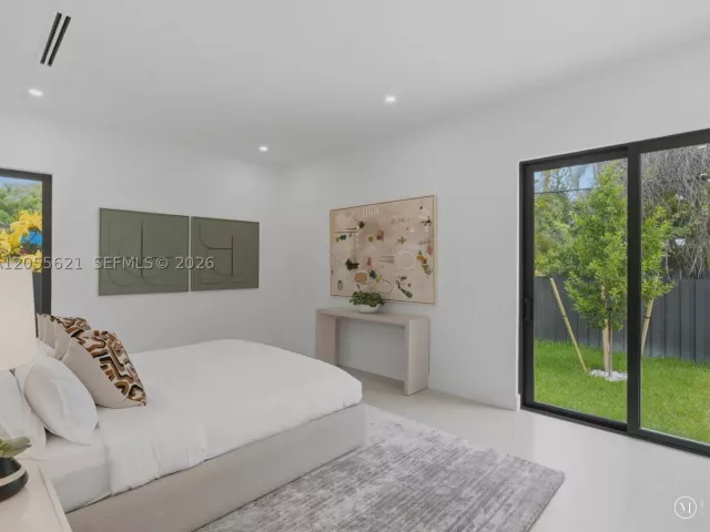 Продажа дома по адресу 1621 SW 11th Ter - фото 9196868