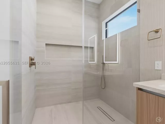 Продажа дома по адресу 1621 SW 11th Ter - фото 9196924