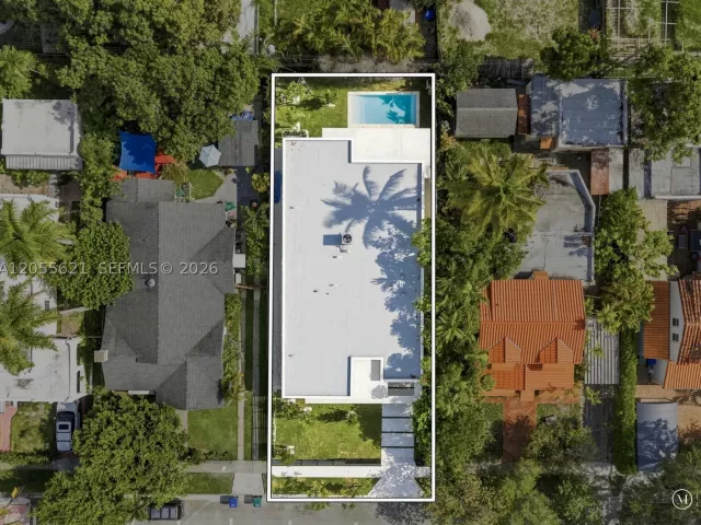 Продажа дома по адресу 1621 SW 11th Ter - фото 9196955