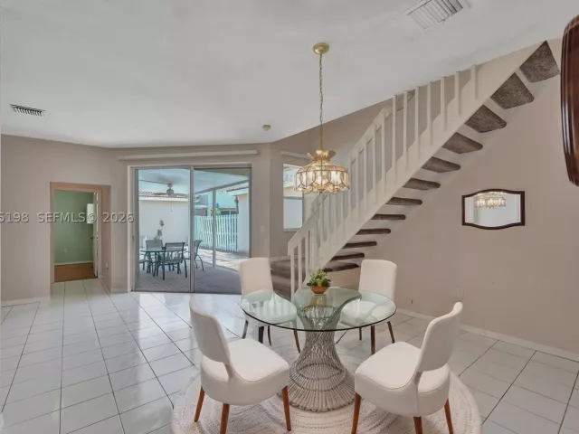 Продажа дома по адресу 4025 Fern Forest Rd - фото 9264813