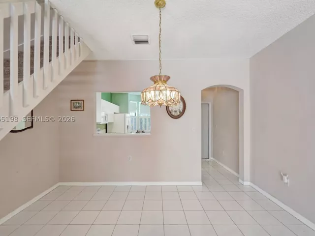 Продажа дома по адресу 4025 Fern Forest Rd - фото 9264817