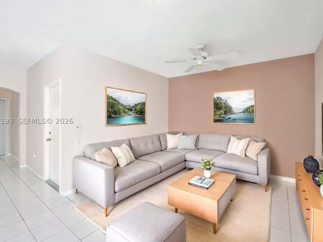Продажа дома по адресу 4025 Fern Forest Rd - фото 9264824