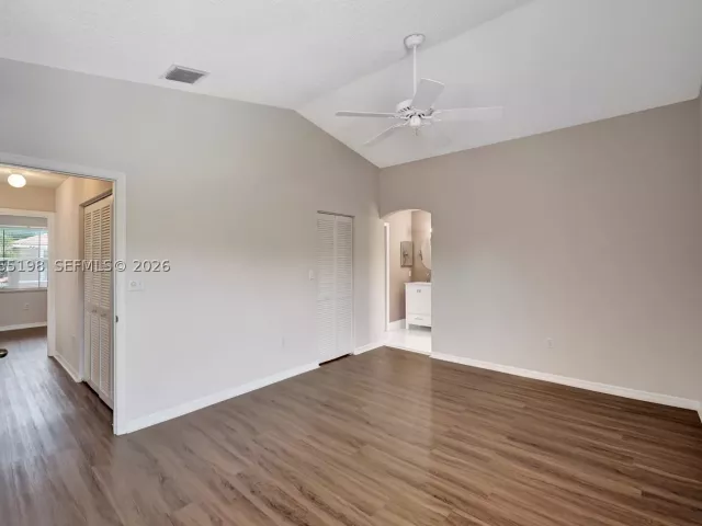 Продажа дома по адресу 4025 Fern Forest Rd - фото 9264831