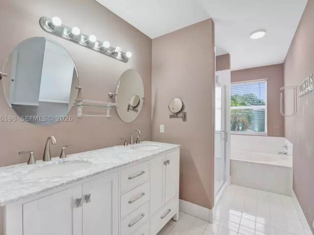 Продажа дома по адресу 4025 Fern Forest Rd - фото 9264832