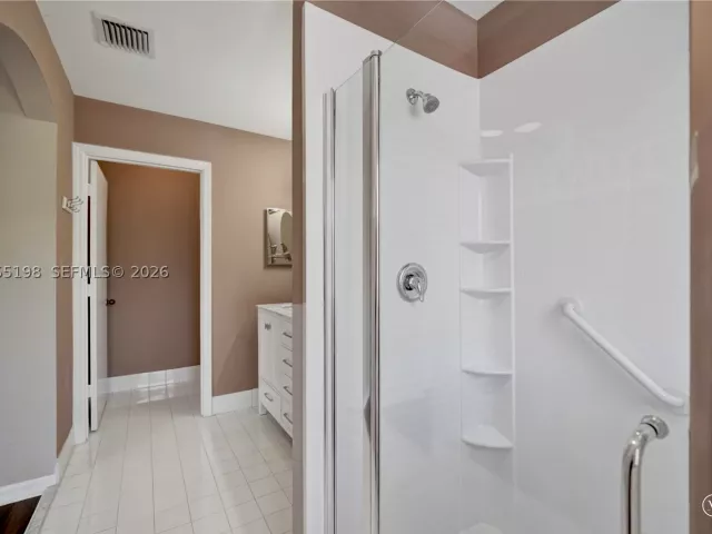 Продажа дома по адресу 4025 Fern Forest Rd - фото 9264833
