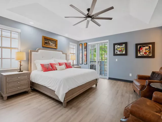 Продажа дома по адресу 1505 SW 23RD Street - фото 8898045