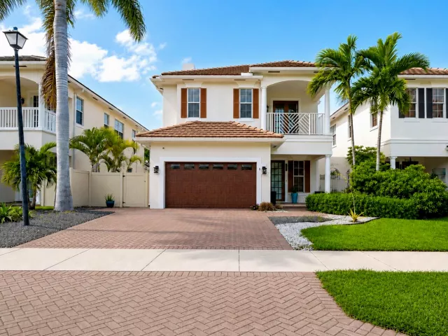 Продажа дома по адресу 1505 SW 23RD Street - фото 8898028