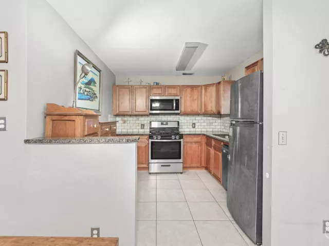 Продажа дома по адресу 417 UPLAND Road - фото 8911195