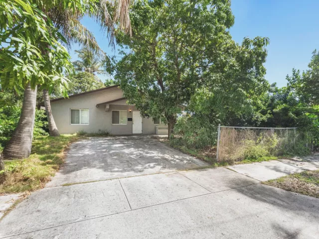 Продажа дома по адресу 417 UPLAND Road - фото 8911184