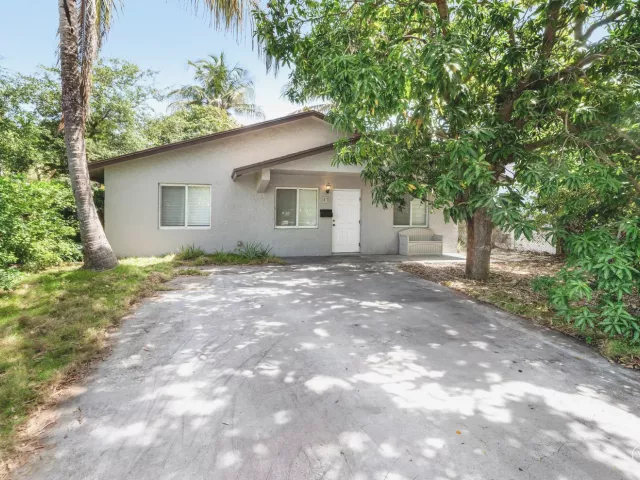 Продажа дома по адресу 417 UPLAND Road - фото 8911185