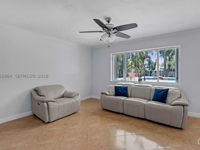 Продажа дома по адресу 13790 SW 174th St - фото 8899381